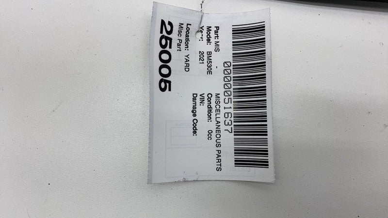2021 BMW 530e B46X Front Driver Side Fender Rearward Seal Protector Co