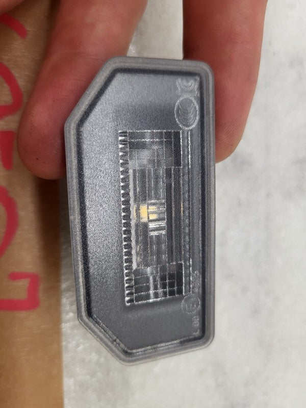 144973000B ⭕ 17-23 Tesla Model 3 Rear Left or Right License Plate Light Lamp 1449730-00-B
