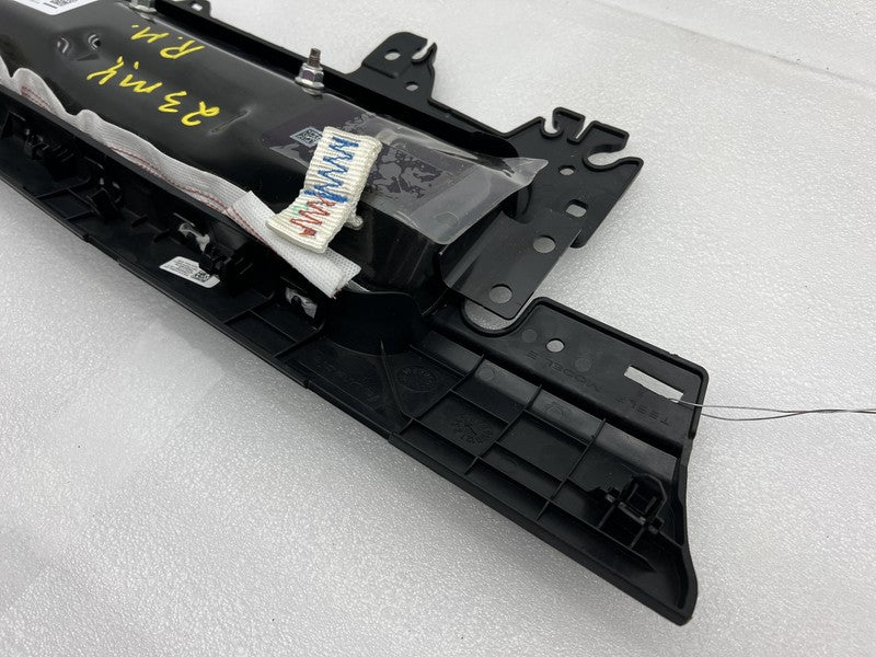 1077826-00-D ❇️17-23 Tesla Model Y 3 Right Knee Airbag Passenger Safety Module RH OEM 1077826