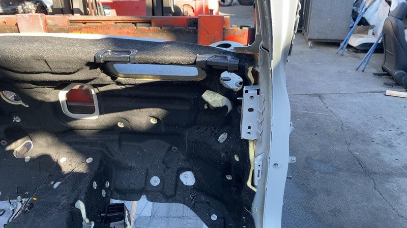 ⭕ 2022-2024 Polestar 2 Front Passenger Side Structural Frame Horn Cuto