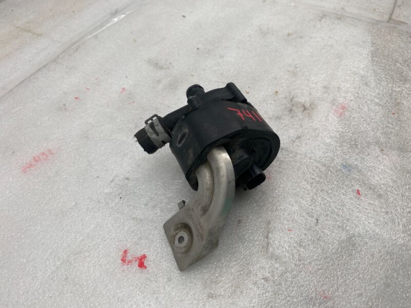 2016-2020 Tesla Model S X Cooling System Auxiliary Water Coolant Pump FWD Assy