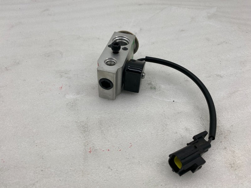 6008481 00 A ⭕ 2012-2015 Tesla Model S A/C Suction Line Valve w/ Solenoid Assy 6008481-00-A