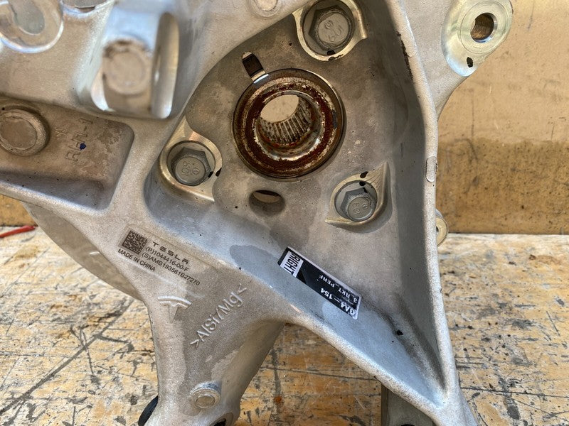 1044416 00 F 17-23 Model 3 Rear Right Side Spindle Knuckle w/ Shield & Wheel Hub 1044416-00-F
