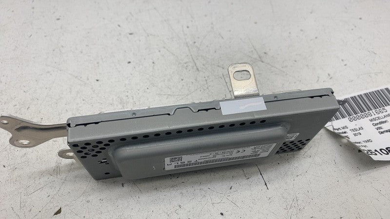 107974900D ⭕ 2017-2023 Tesla Model 3 Harman Becker Radio FM/HD Receiver Module 1079749-00-D