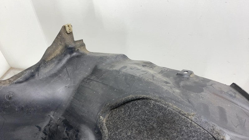 74850613 2018-2020 BMW 530E Front Passengrer Right Inner Fender Liner Splash Guard Shield