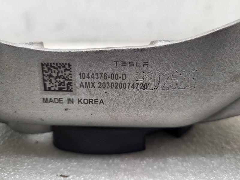 104403600B ⭕ 2017-2023 Tesla Model 3 M3 Front Right Upper Strut Mount Bracket 1044376-00-D