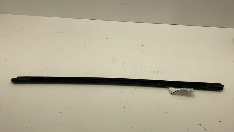 ⭕ 2020-2024 Tesla Model Y Rear Right Door Window Outer Belt Assy 14957