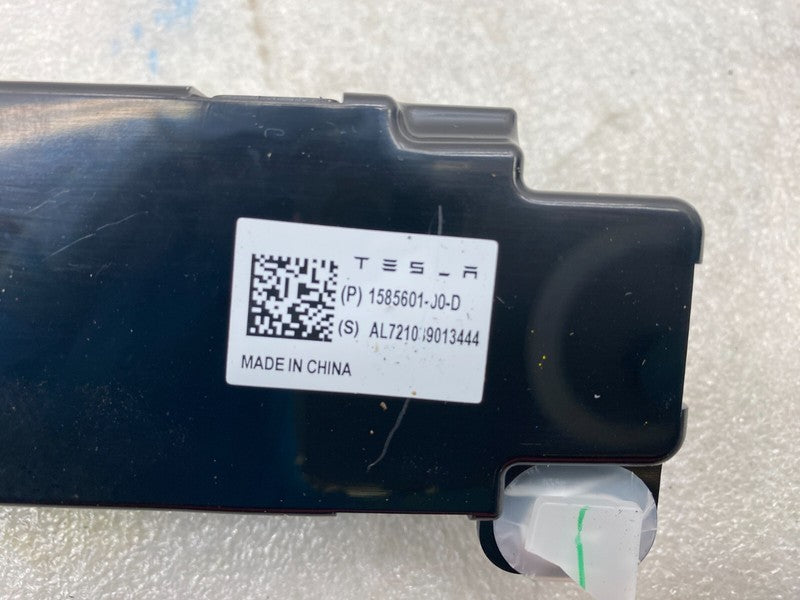 1585601 00 D ⭕ 17-23 Model 3 Y Left/Right Wi-Fi Bluetooth Antenna Control Module 1585601-00-D