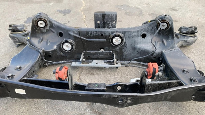 06701062910 ⭕ 17-20 Maserati Ghibli Rear Suspension Subframe Crossmember Support 06701062910