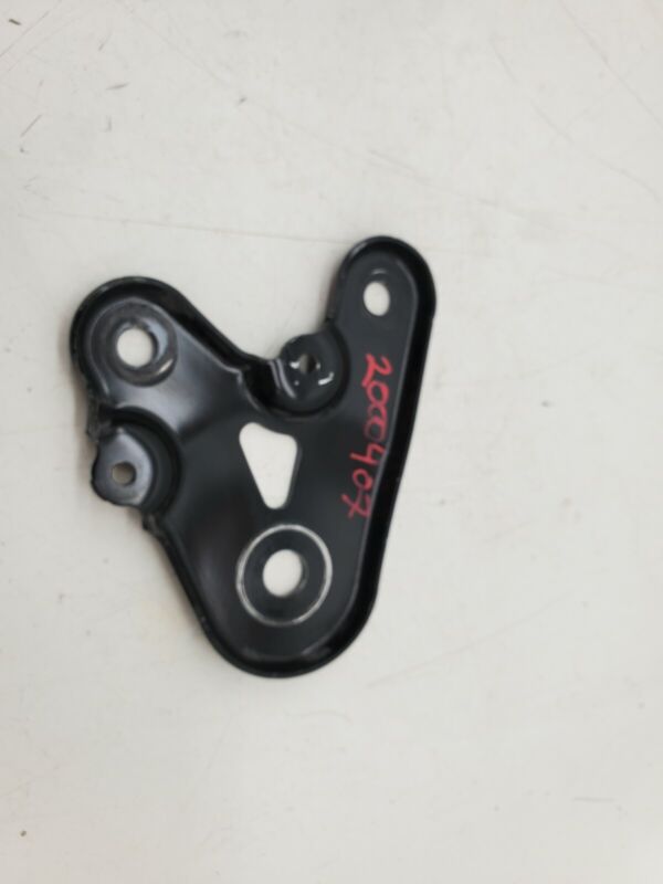 1044576 00 B ⭕ 2017-2023 Tesla Model 3 Y Rear Right Subframe Shear Plate Bracket 1044576-00-B