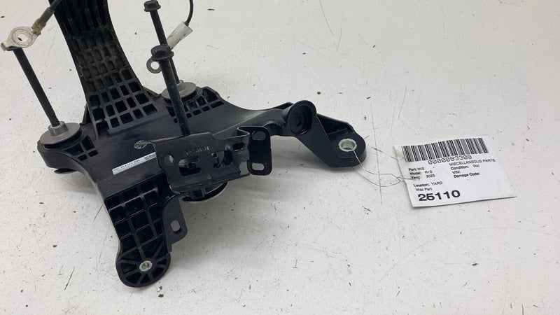PT01214930 C ⭕ 2025 Rivian R1S Brake Stop Foot Pedal Bracket Support Assembly PT01214930-C