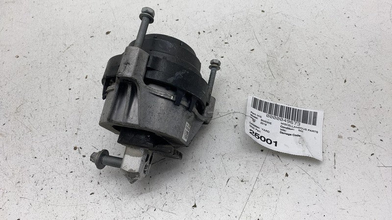 6883246-02 2018-2020 BMW 530e Front Passenger Side Engine Motor Mount Bracket Support Right