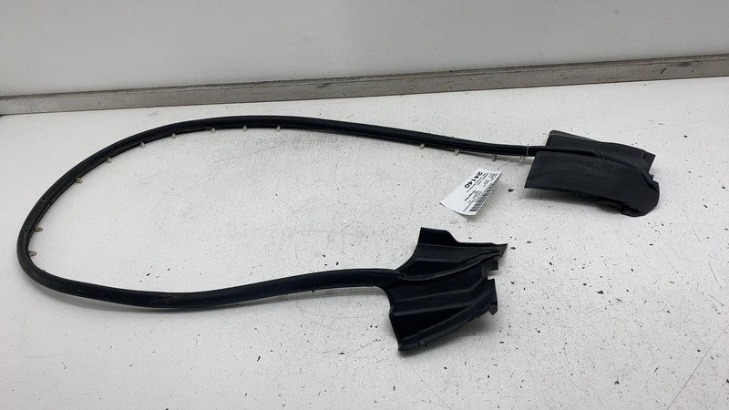 607102489 ⭕ 2017-2020 Maserati Levante Rear Left Door Weatherstrip Rubber Seal 607102489