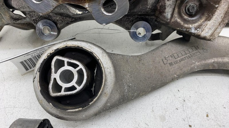 2018-2020 BMW 530e Front Left Spindle Knuckle w/ Upper & Lower Control