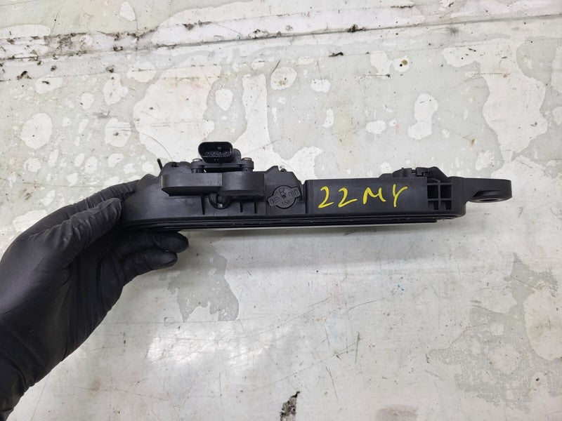 152811400D ⭕ 2020-2023 Tesla Model 3 M3 Front or Rear Left Outside Door Handle 1528114-00-D
