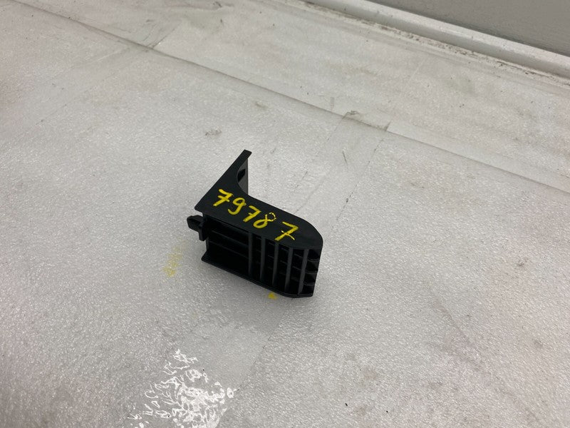 1109511 00 B ⭕ 2016-2020 Tesla Model X MX 5-Seater Gap Hider Harpoon Bracket OEM 1109511-00-B