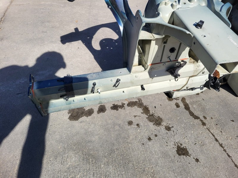 101353600A ⭕ 12-15 Tesla Model S Front Right Body Quarter Panel Fender Apron Frame Cutout