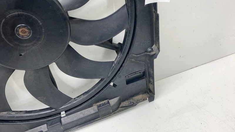 ⭕2014-2018 BMW X5 Sdrive35I F15 Engine Main Radiator Cooling Fan Shroud Assembly