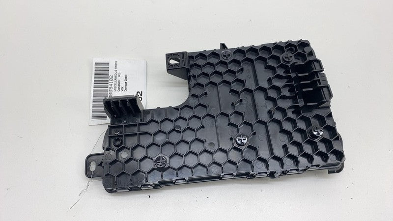 149784800D 2020-2024 Tesla Model Y Right Low Voltage Controller Electronic Control Module