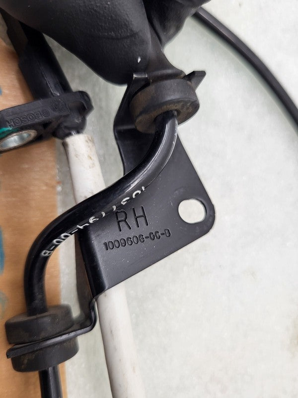 1037794 00 B ⭕12-20 Model S Front Anti-Lock Brake Intelligent Wheel Speed Sensor 1037794-00-B