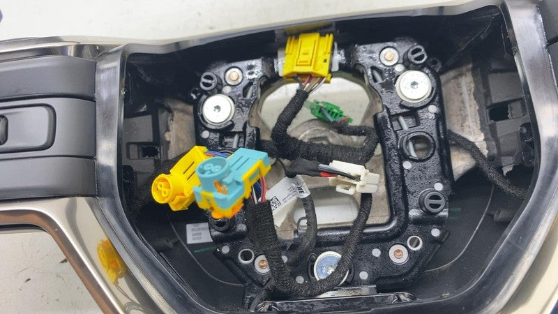 ⭕ 2025 Rivian R1S Front Steering Wheel Assembly Black Mountain C100015