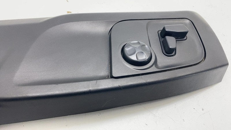 L0334776AA 14-20 Maserati Ghibli Front Left Switch Adjuster Switch w/ Trim Cover L0334776AA