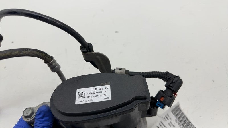 1044623-00-H ⭕ 2017-2025 Tesla Model 3 Rear Left Caliper w/ Brake Line Hose BASE 1044623-00-H