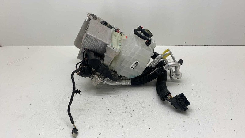 21-25 Model 3 Supermanifold Refrigerant Chiller + Coolant Reservoir 15