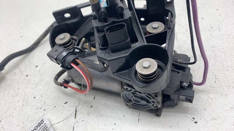 ⭕16-20 Model X Air Suspension Compressor Pipe Line Intake Valve Block 