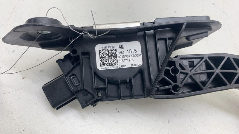 86561515 ⭕ 2019-2025 Chevrolet Silverado 1500 Front Accelerator Gas Pedal Sensor 86561515