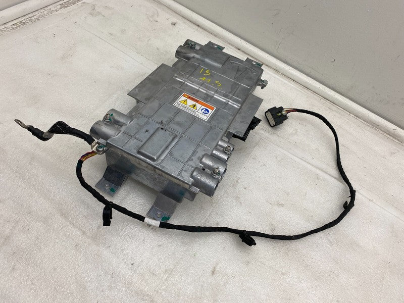 1024956 01 A ⭕ 2012-2015 Tesla Model S  Rear High Voltage Junction Box Lid Gen2 1024956-01-A