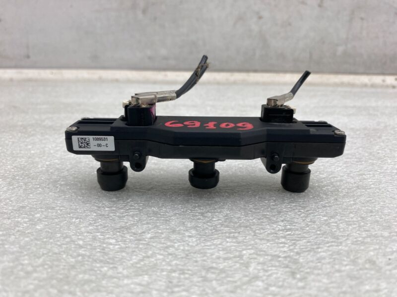 108953100C ⭕16-20 Tesla Model S X Front Autopilot Forward Facing Triple Camera 1089531-00-C