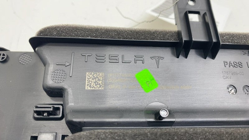 ⭕ 25-26 Tesla Model Y MY Passenger Side Instrument Panel Air Vent Righ