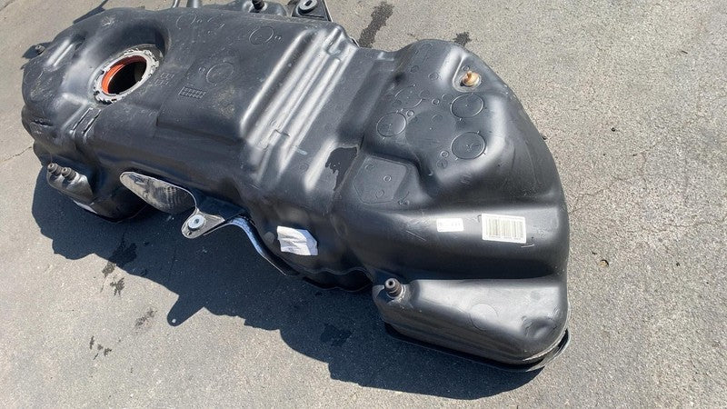 ⭕ 2019-2024 Porsche Cayenne Fuel Tank w/ Pump & Pipe Hose Assembly 4M4