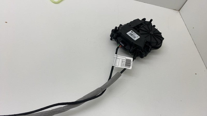 C56792-103 2021 BMW 530e G30 Rear Tailgate Trunk Lid Liftgate Lock Latch Actuator Mechanism