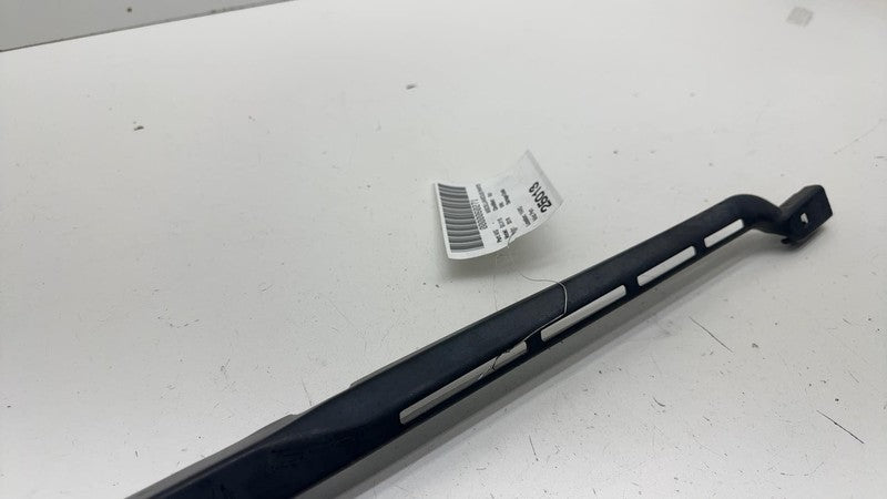 W000065930 ⭕ 14-18 Chevy Silverado 1500 Front Windshield Washer Fluid Wiper Arm W000065930