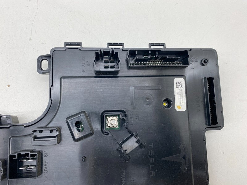 107867384E ⭕ 2017-2023 Model 3 Front Left Low Voltage Body Control Module Unit 1078673-84-E