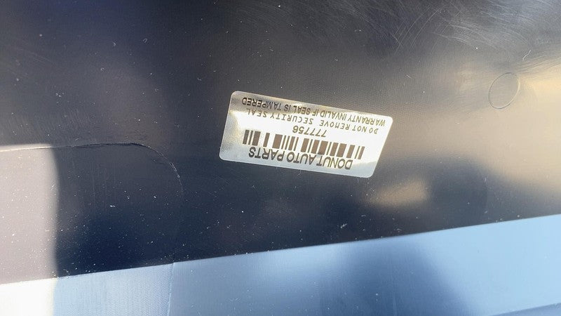 181659700C ⭕ 2024-2025 Cybertruck Left Rocker Panel Skirt Trim Molding Cover 1816597-00-C