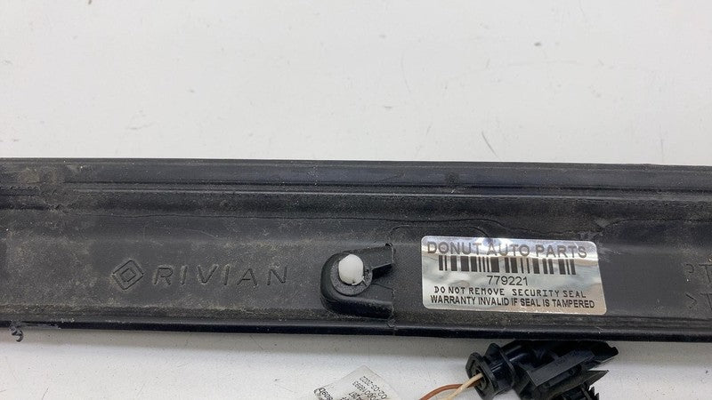 ⭕ 22-24 Rivian R1T Front Driver Side Hood Drip Trim Molding Left LH PT