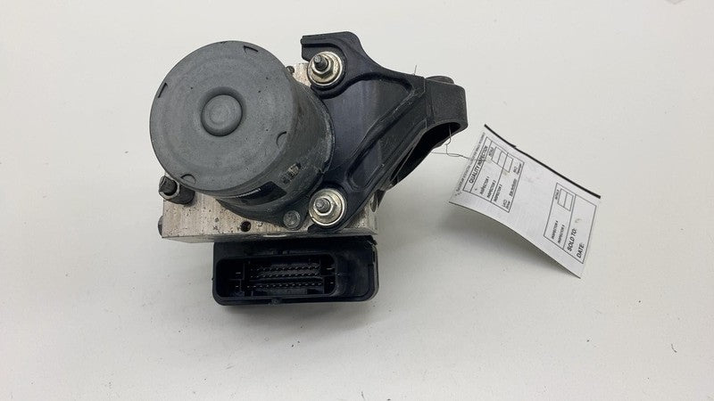 104474500B 2020-2024 Tesla Model Y Antilock Brake System ABS Pump Module w/ Mount Bracket