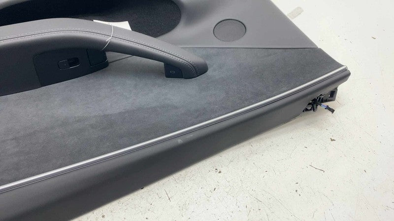 ⭕ 2024-2026 Tesla Model 3 Front Passenger Highland Door Panel Trim Car