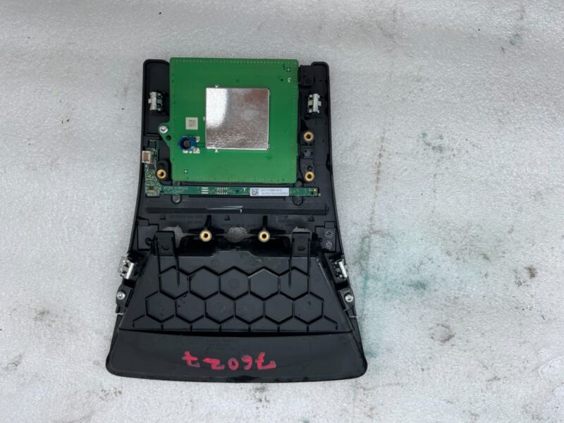 1086333 00 ⭕17-20 Model 3 Triple Camera Glare Cover w/ GNSS Rain Sensor Module 1076737-00-C