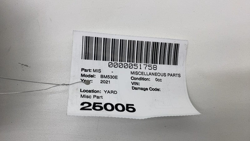 2018-2023 BMW 530e Sealing Air Intake Cover Cabin  w/ Temperature Sens