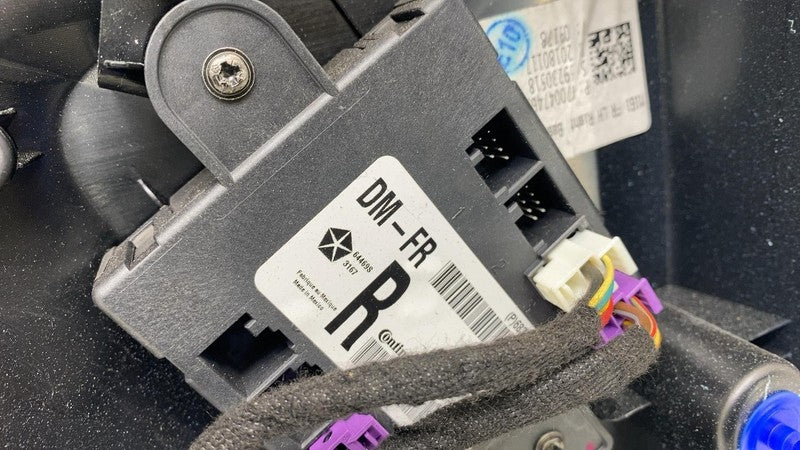 ⭕ 2017-2022 Maserati Levante Front Right Interior Door Trim Panel Assembly Black