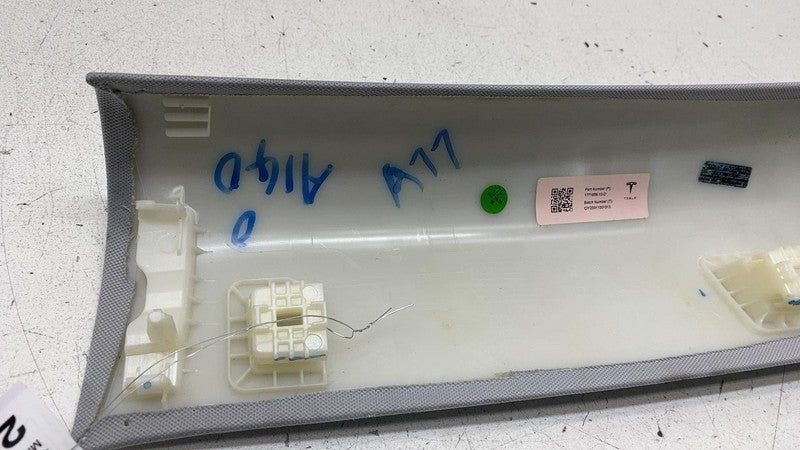 ⭕ 24 25 Model 3 Passenger Upper Rail Trim Providence Cover Right RH 17