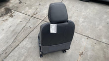 Front Seat VOLKSWAGEN ID4 25