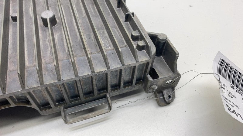 2020-2024 Tesla Model Y MY Front Vehicle Electronic Controller Module 