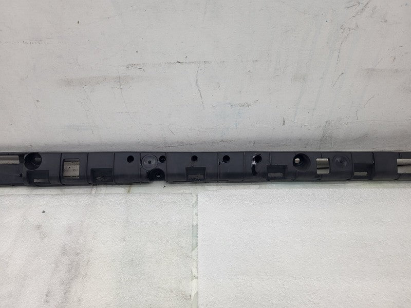 104669000B ⭕ 2016-2023 Tesla Model X Rocker Carrier Panel Trim Bracket Left LH 1046690-00-B