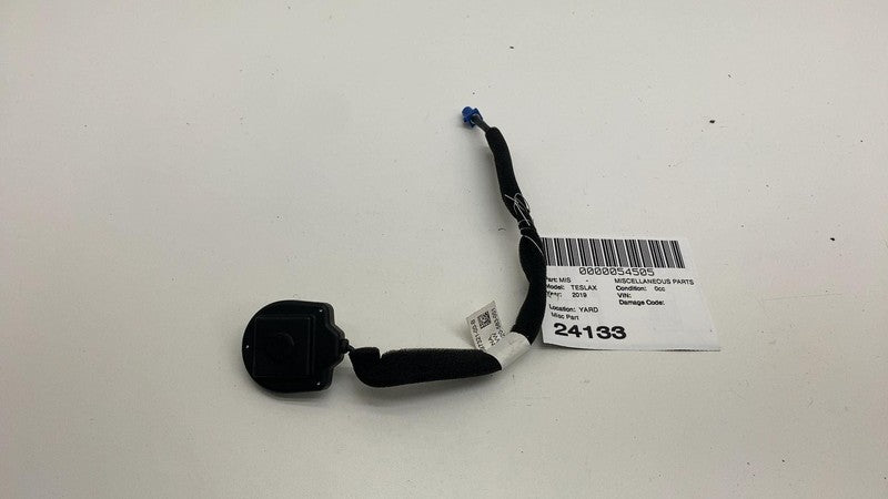 109732100B 2016-2020 Tesla Model X Roof Navigation GPS Antenna Module Unit 1097321-00-B OEM