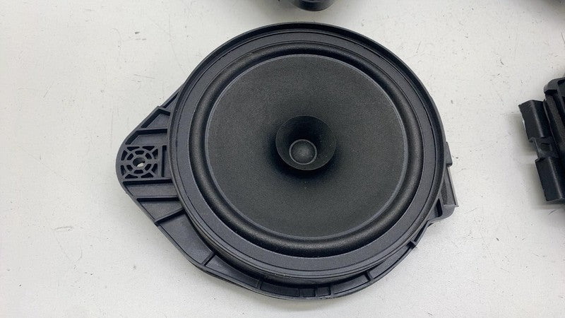 84664540 ⭕ 2025 Silverado 1500 SET of Front & Rear Door Audio Speaker  84664540/84577107